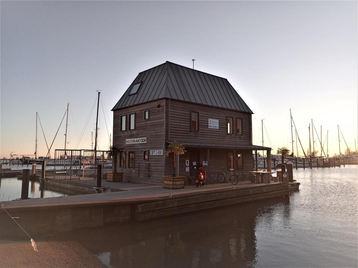 Kaap Hoorn Club Bed En Breakfast Екстериор снимка